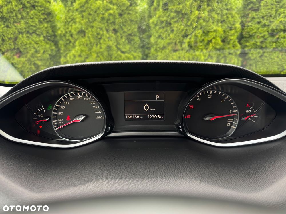 Peugeot 308 BlueHDi 150 EAT6 Stop & Start GT-Line Edition - 25