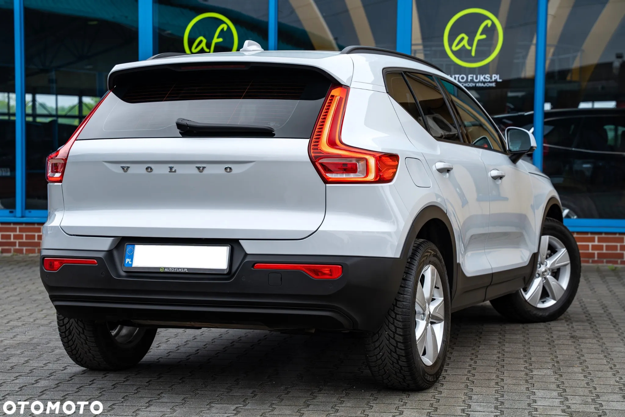 Volvo XC 40 T3 Momentum Core - 9
