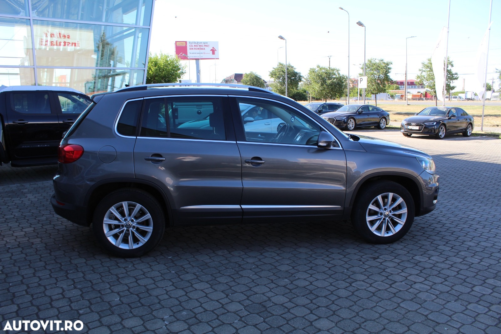 Volkswagen Tiguan 2.0 TDI 4Motion BMT Track & Style - 4