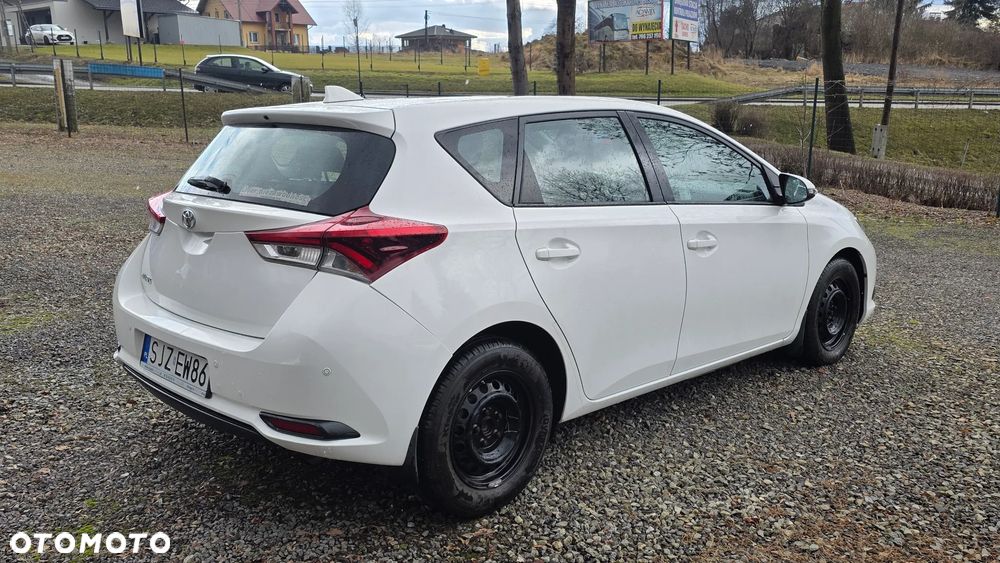 Toyota Auris 1.33 VVT-i Life - 23