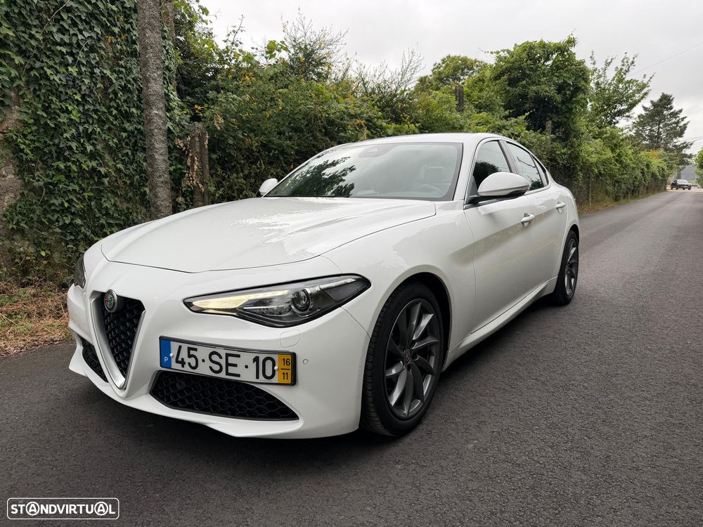 Alfa Romeo Giulia 2.2 D AT8 - 1