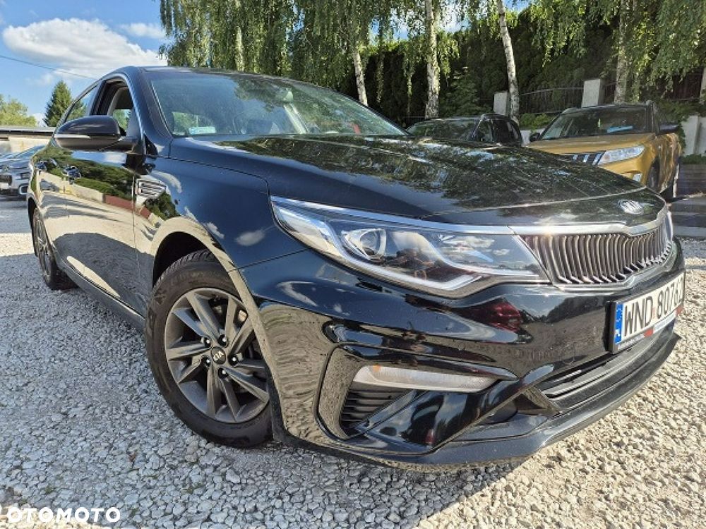 Kia Optima 2.0 L - 6