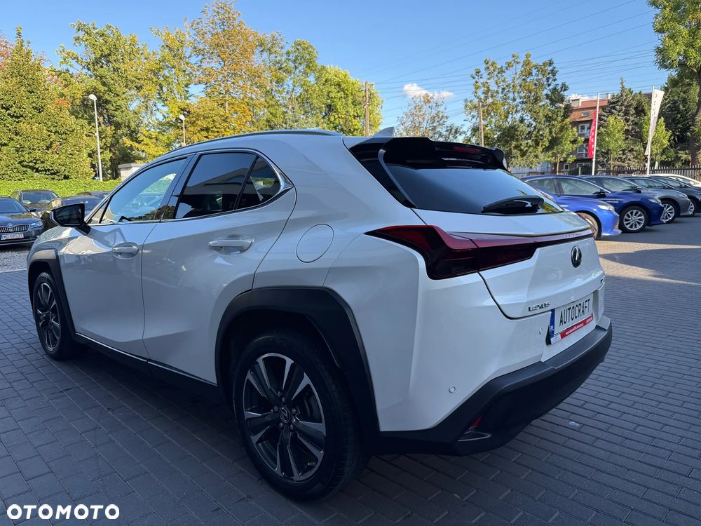 Lexus UX 200 GPF Business 2WD - 36
