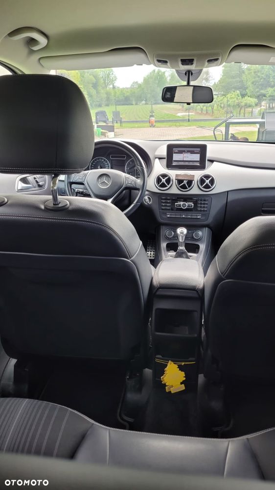Mercedes-Benz Klasa B 180 CDI (BlueEFFICIENCY) - 15