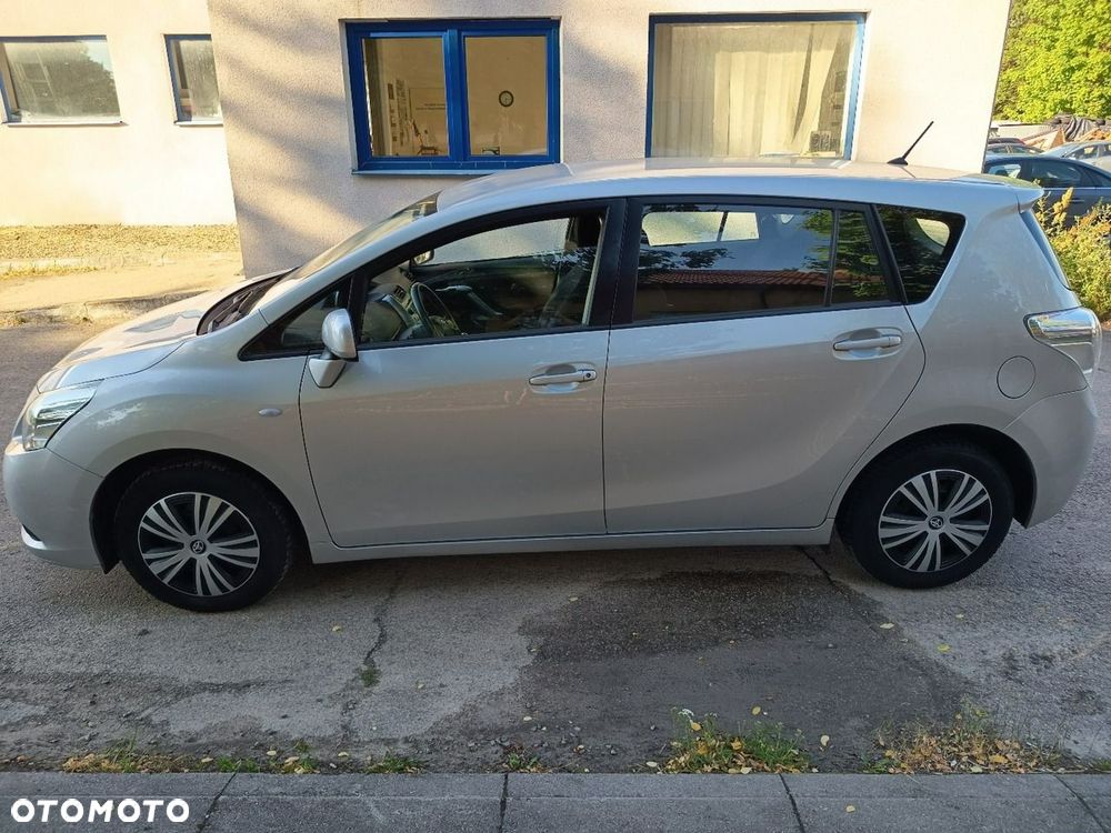 Toyota Verso - 14
