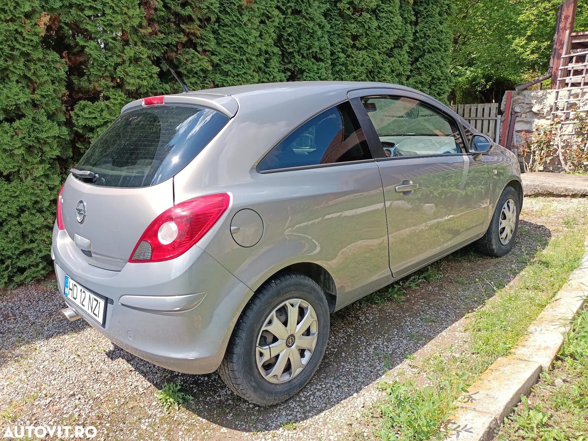 Opel Corsa - 4