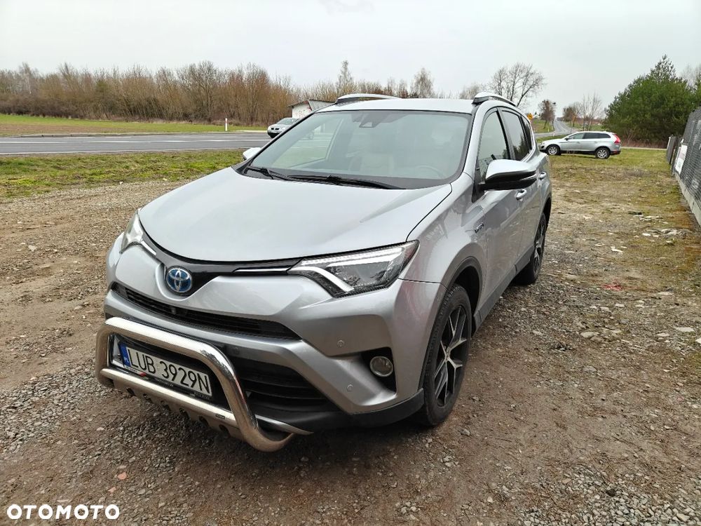 Toyota RAV4 - 1
