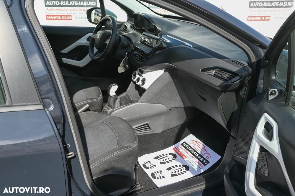 Peugeot 208 82 PureTech Style - 5