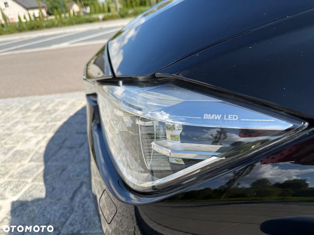 BMW Seria 3 318i Sport Line - 8