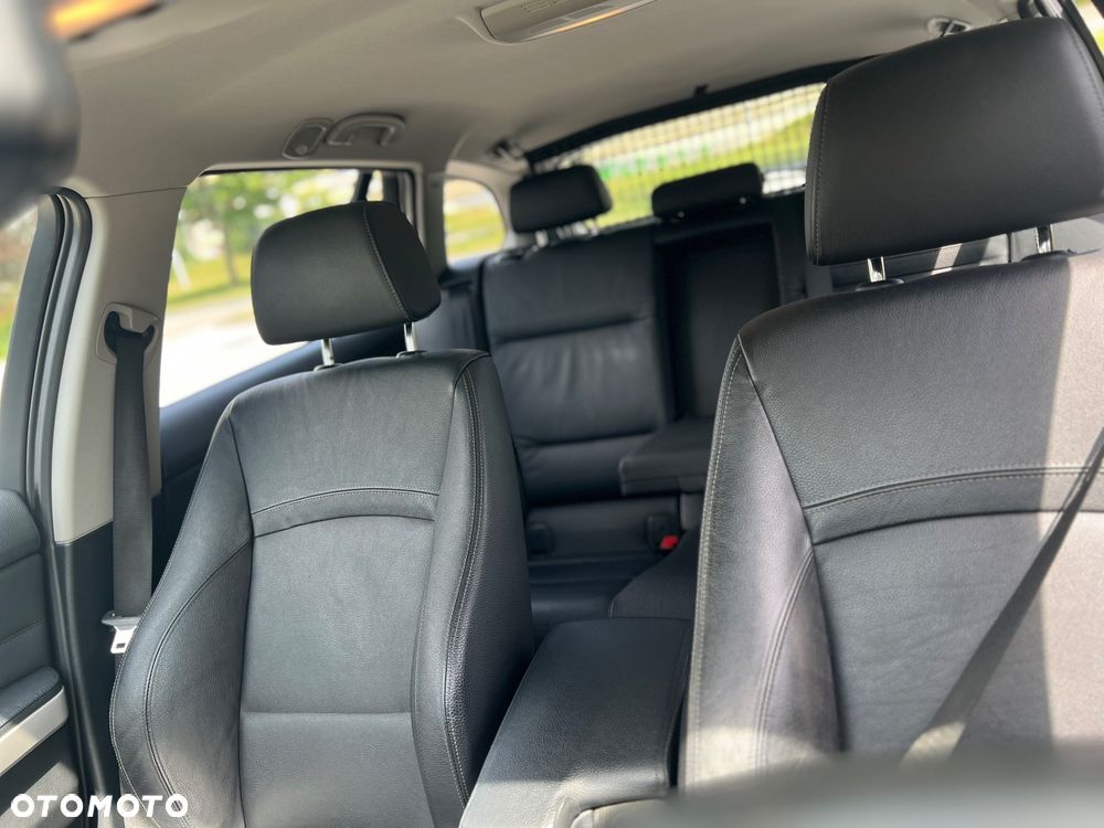 BMW Seria 3 318d - 6