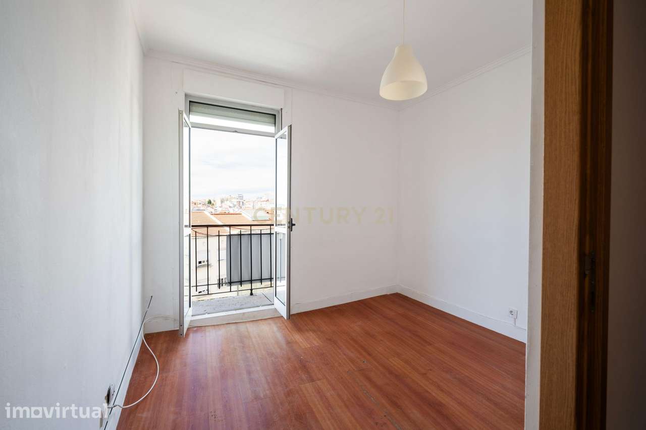 T3 com vista desafogada no centro de Lisboa - Grande imagem: 5/15
