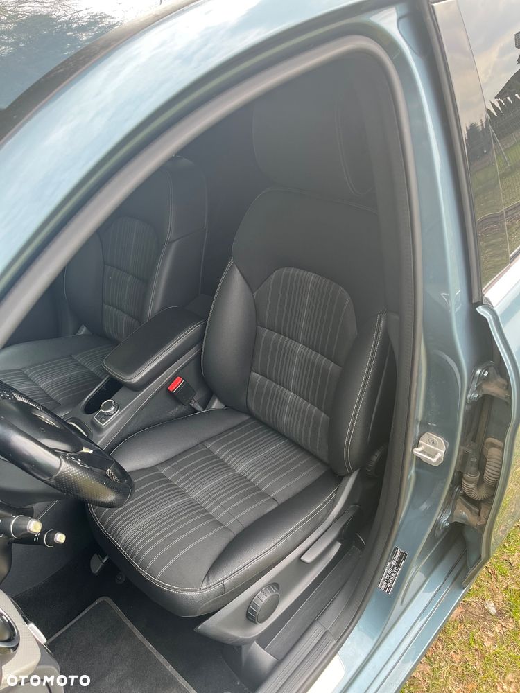 Mercedes-Benz Klasa B 180 Edition - 15