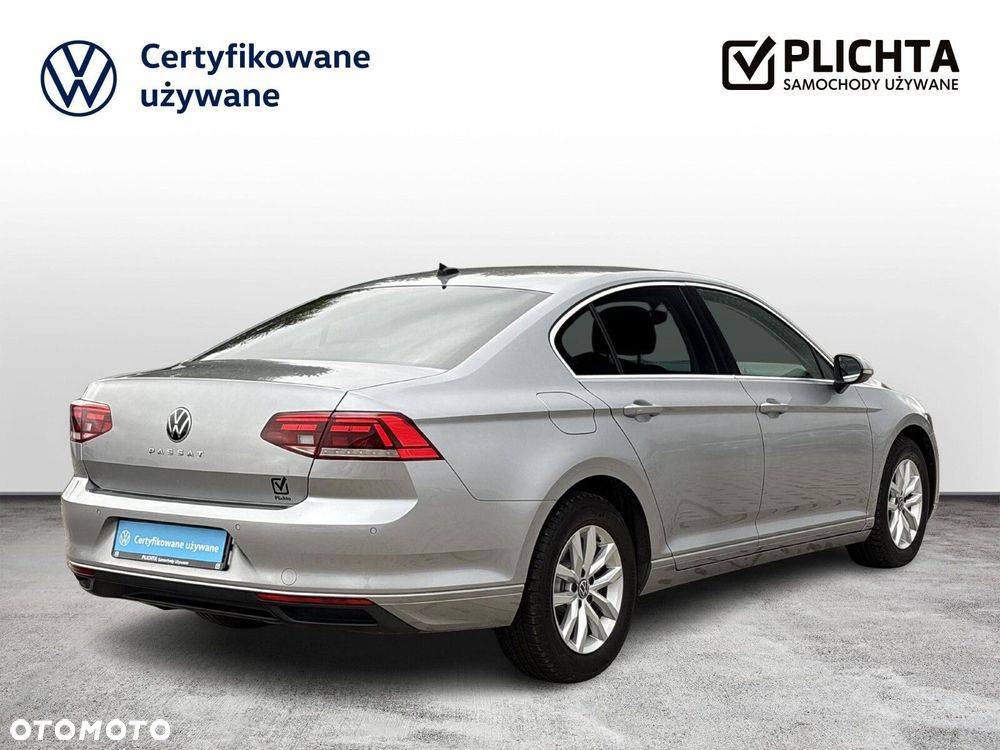 Volkswagen Passat - 5