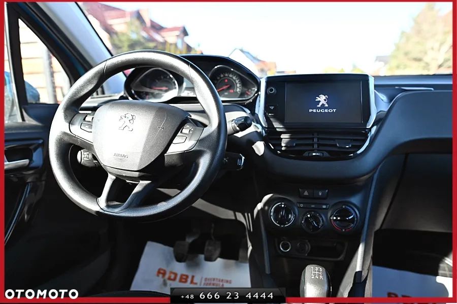 Peugeot 208 1.4 VTi Allure - 17