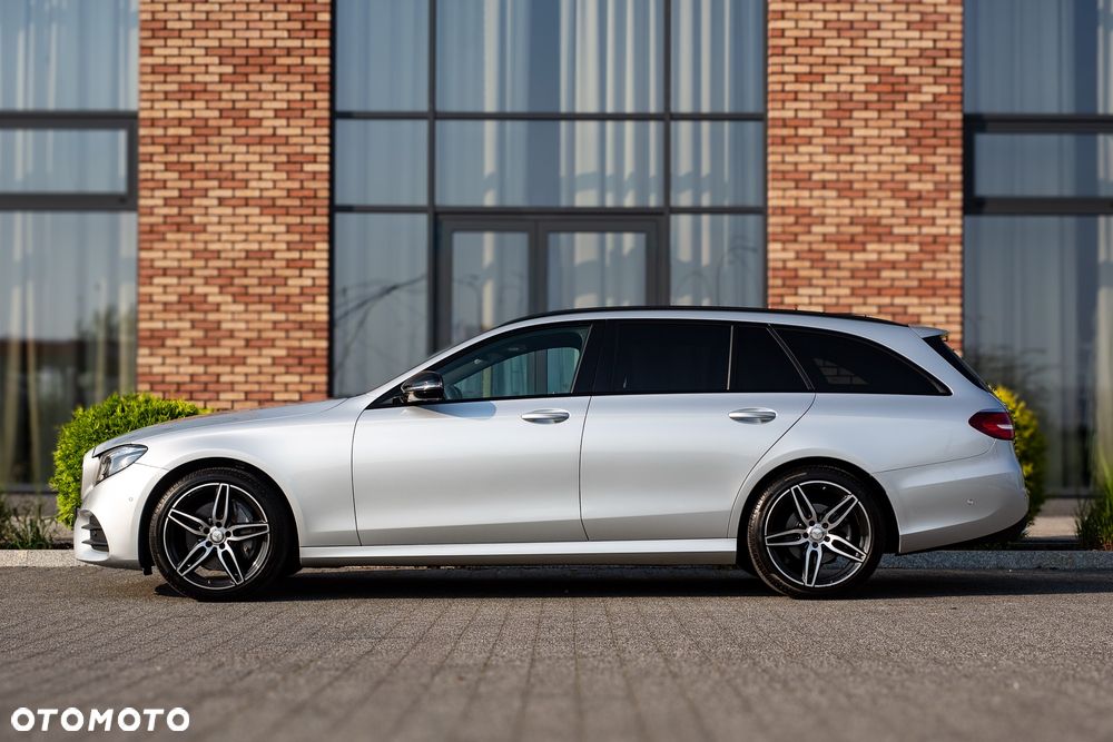 Mercedes-Benz Klasa E 220 d 9G-TRONIC - 32