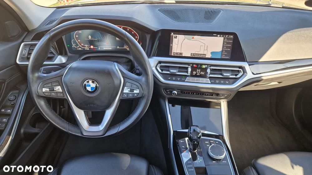 BMW Seria 3 320i GPF Sport - 28