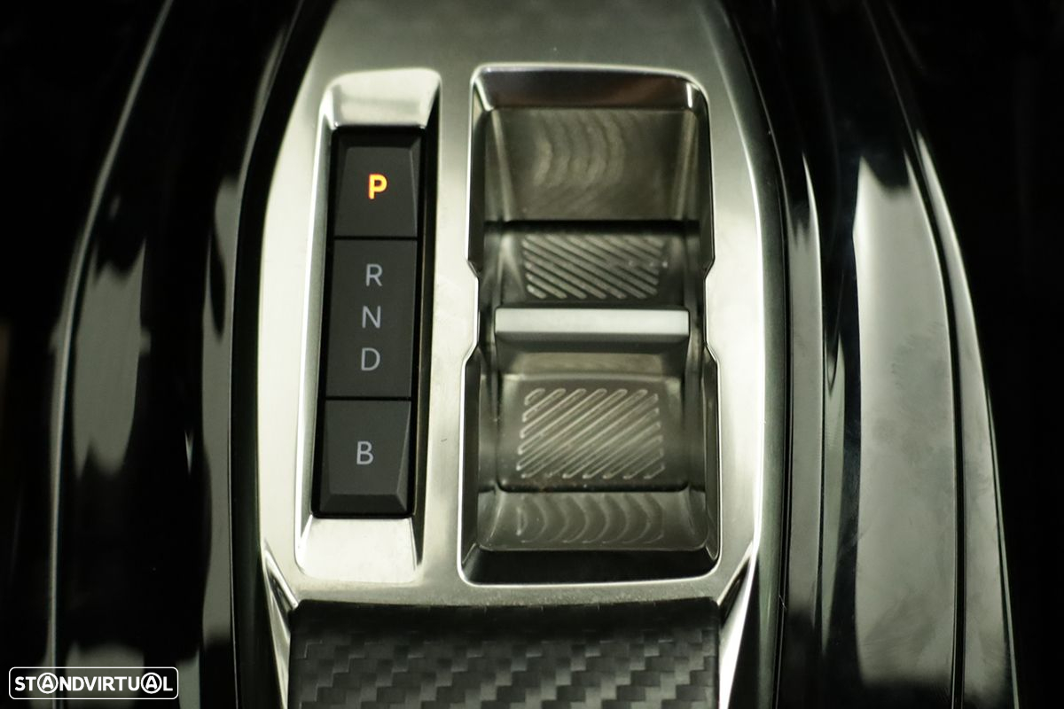 Peugeot e-2008 50 kWh GT - 14