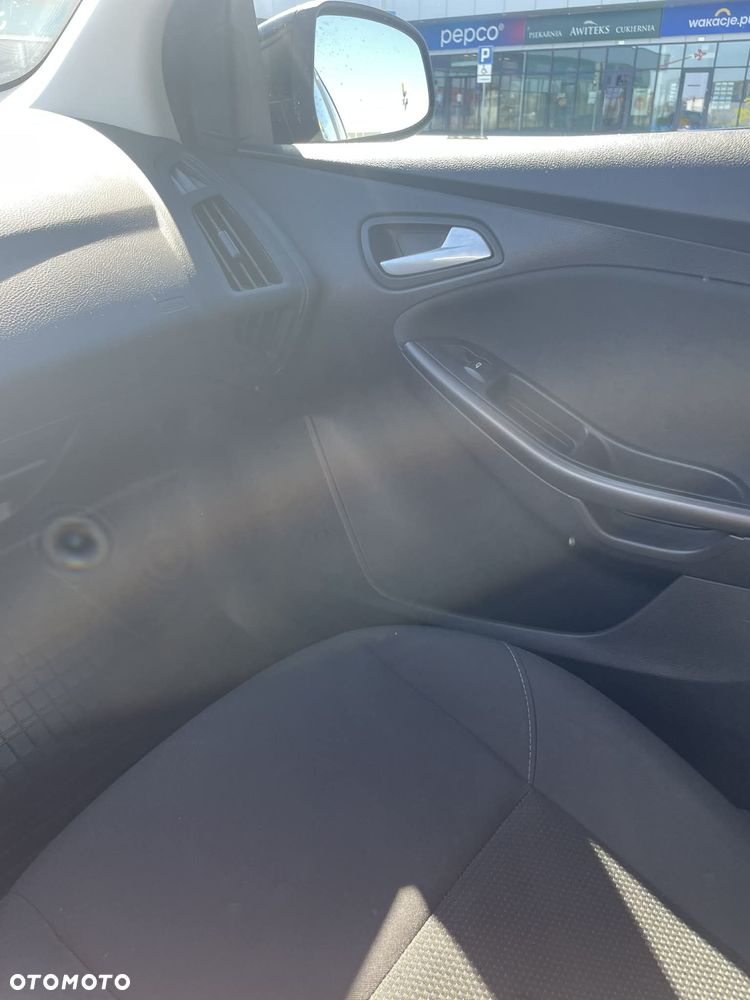 Ford Focus 1.6 Trend - 15