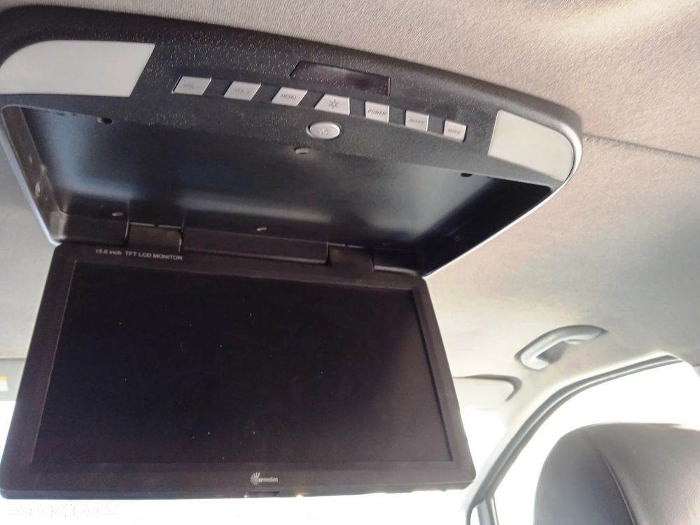Na części Hyundai H1 II Wagon 2.5 CRDI 2010 lakier NBA silnik D4CBA skrzynia biegów GZ04 maska klapa drzwi przesuwne zderzak lampa błotnik fotel kanapa 7 miejsc szyba - 13