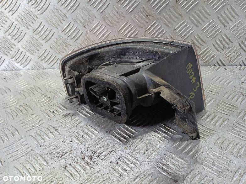 LAMPA PRAWA TYLNA SEAT IBIZA 3 - 2