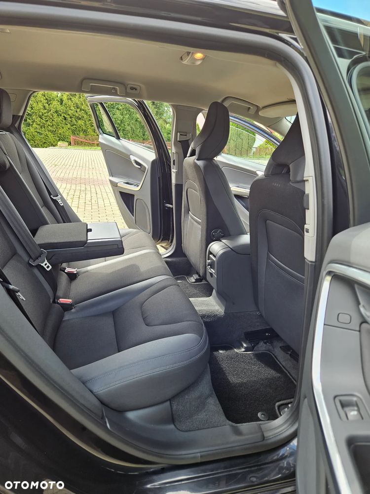 Volvo V60 D2 Kinetic - 28