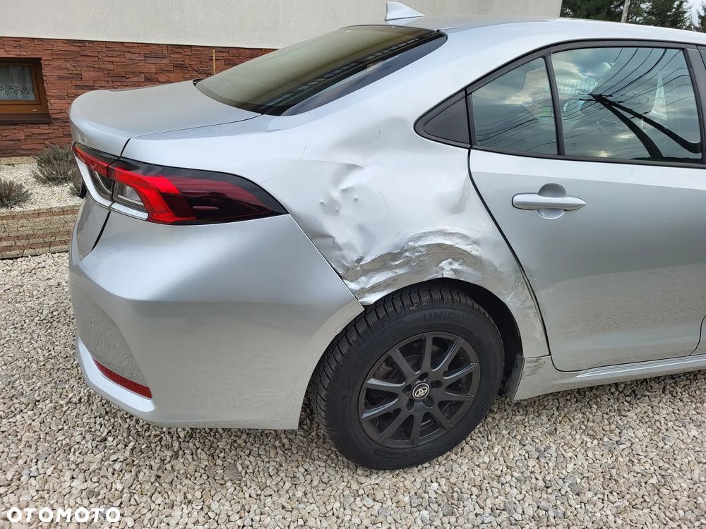 Toyota Corolla 1.6 Active - 19