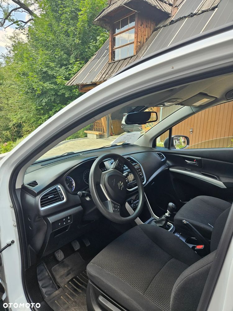 Suzuki S-Cross 1.4 SHVS Comfort - 4
