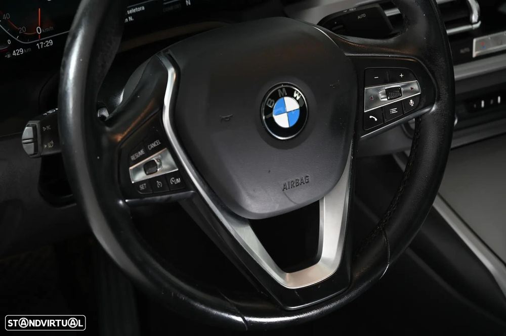 BMW 318 d Auto - 16
