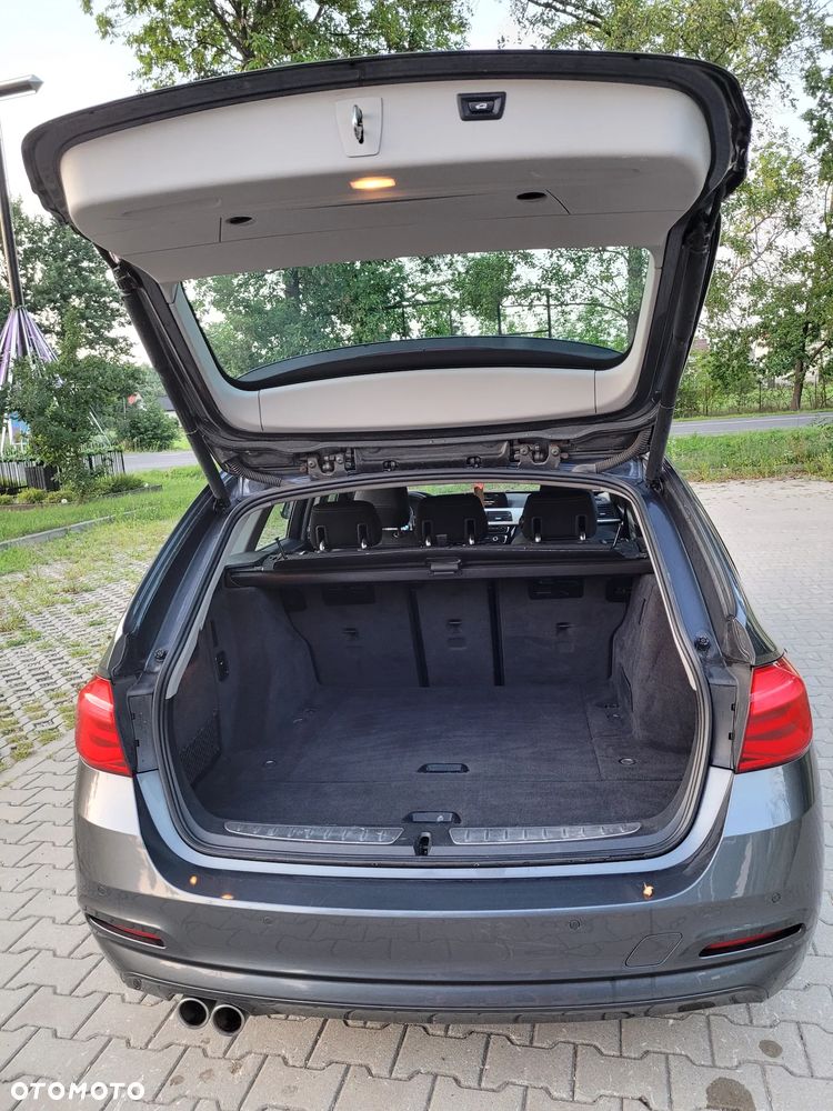 BMW Seria 3 325d - 7