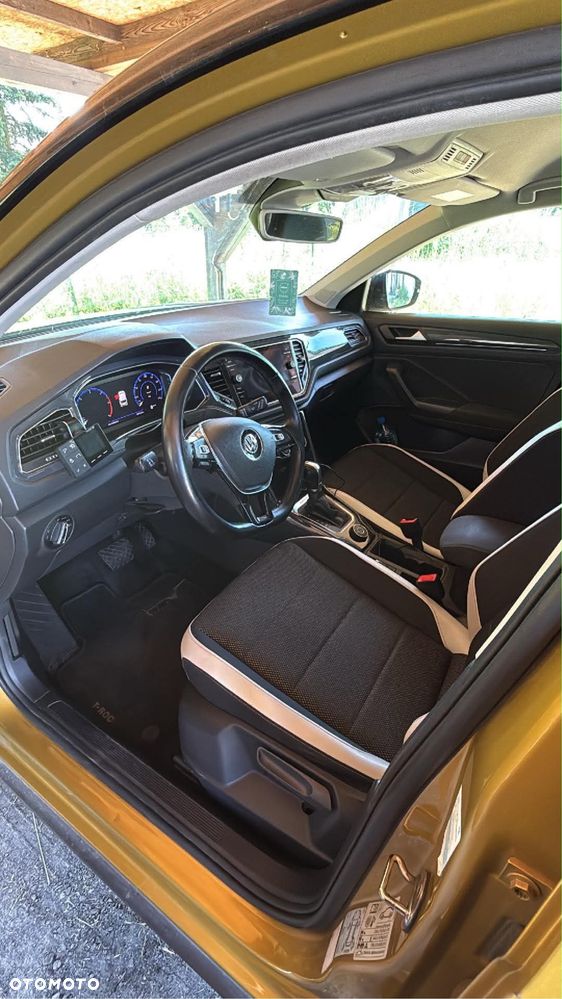 Volkswagen T-Roc - 8