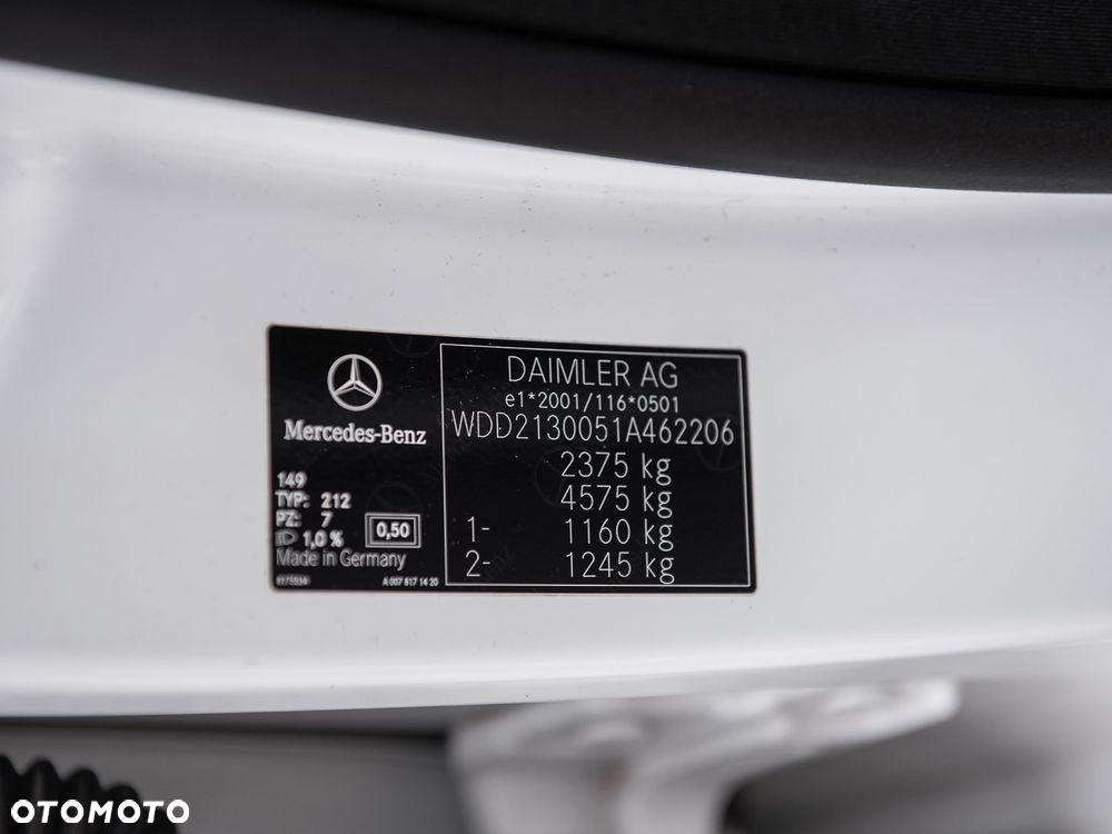 Mercedes-Benz Klasa E 220 d 4-Matic 9G-TRONIC - 35