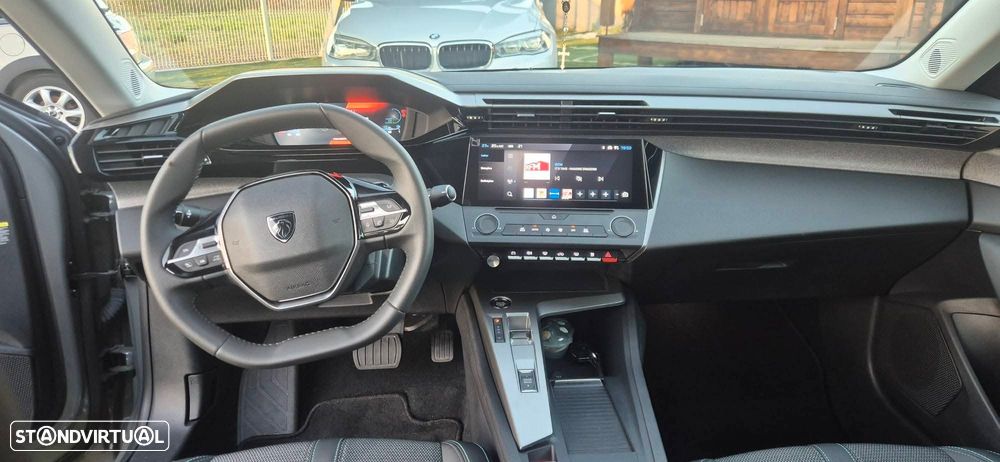 Peugeot 408 1.2 Hybrid Allure e-DCS6 - 7