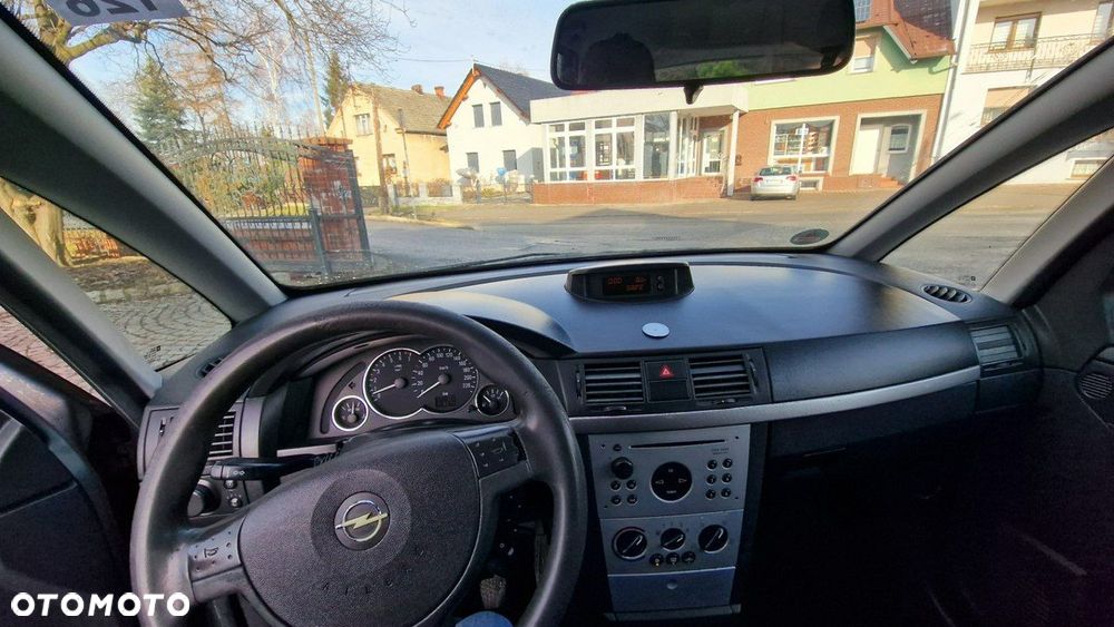 Opel Meriva - 12