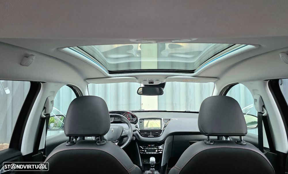 Peugeot 2008 PureTech 130 Stop&Start GT-Line Edition - 25
