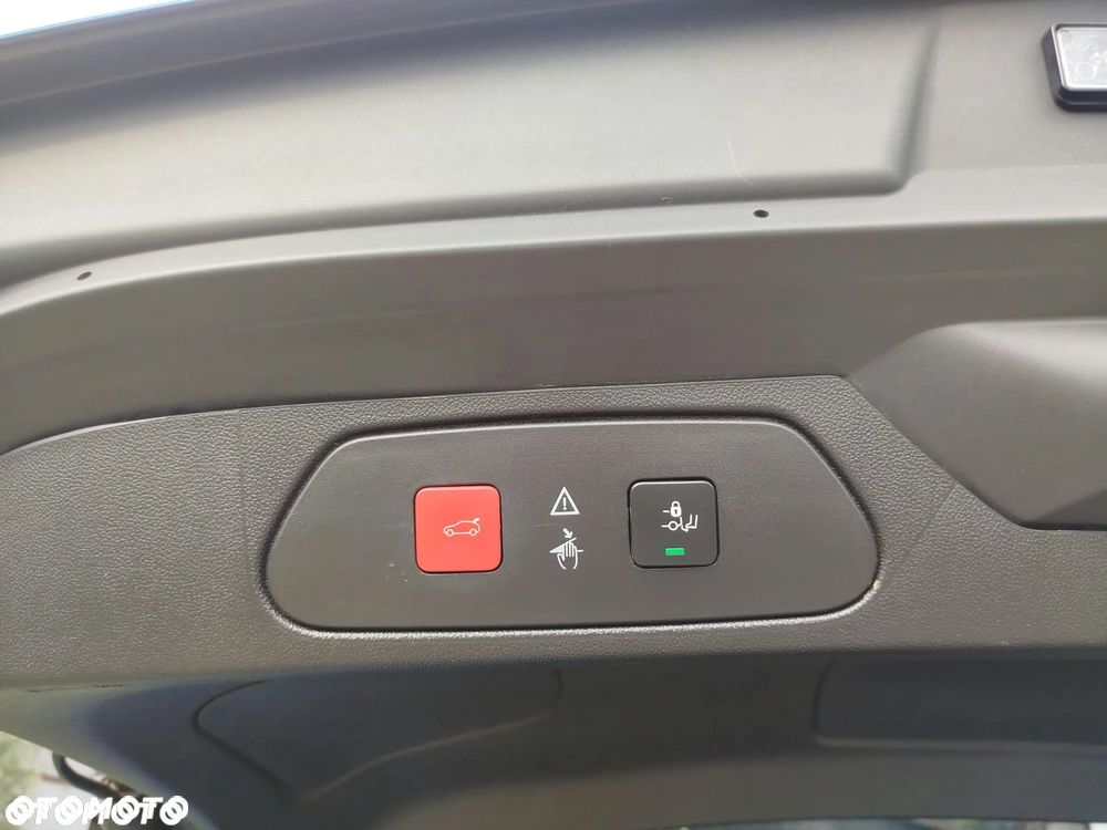 Opel Grandland X 1.6 Start/Stop Automatik Business INNOVATION - 28