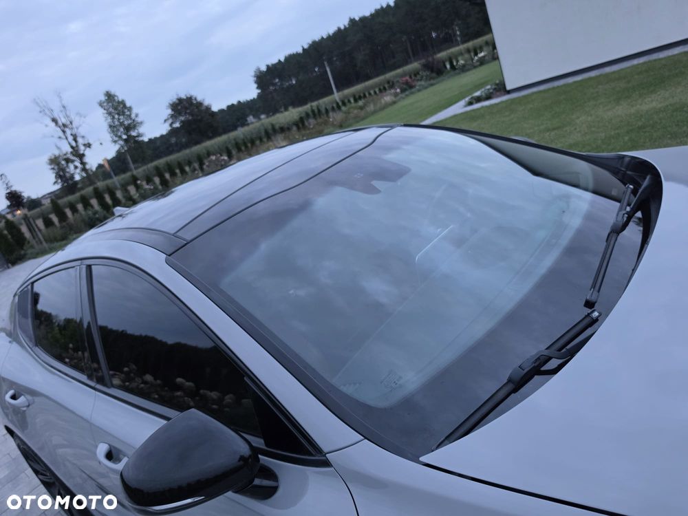Kia Stinger 3.3 T-GDI V6 GT AWD - 10