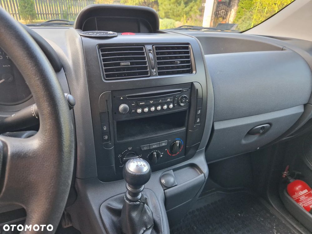 Peugeot Expert - 11