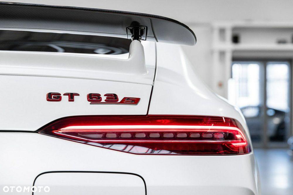 Mercedes-Benz AMG GT - 18