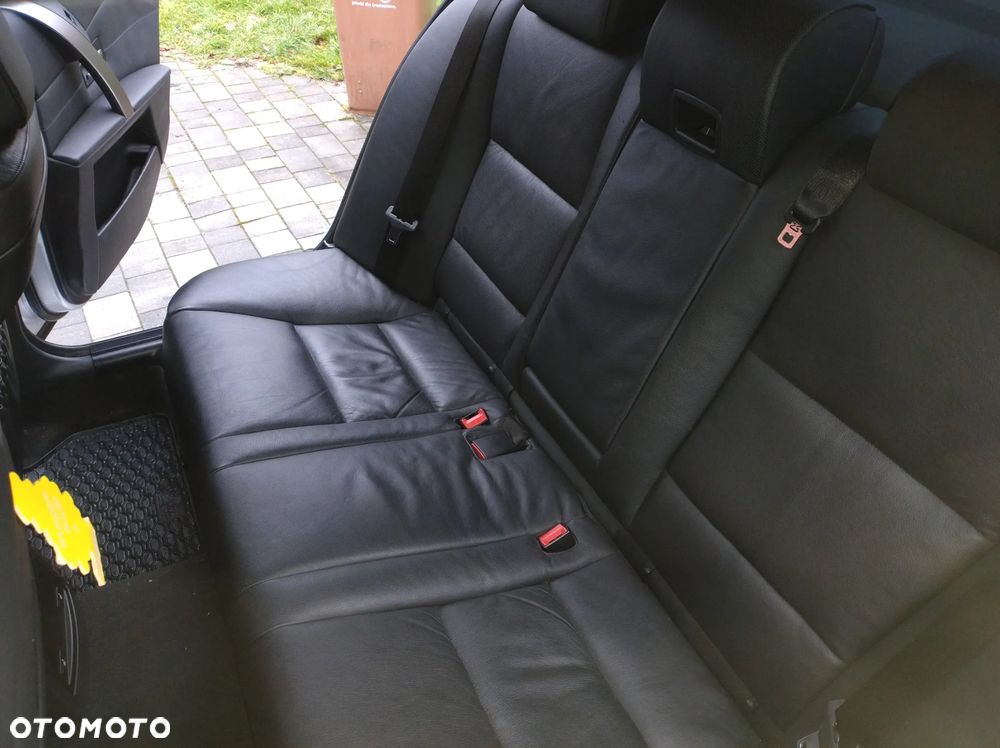 BMW Seria 5 520i - 5