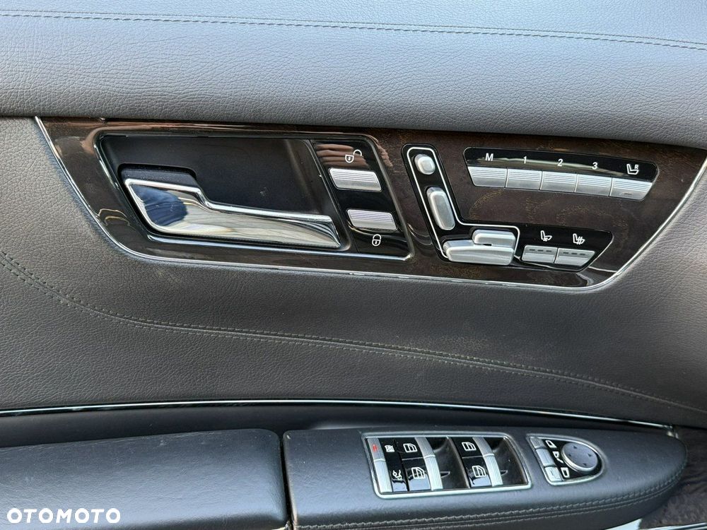 Mercedes-Benz CL - 13