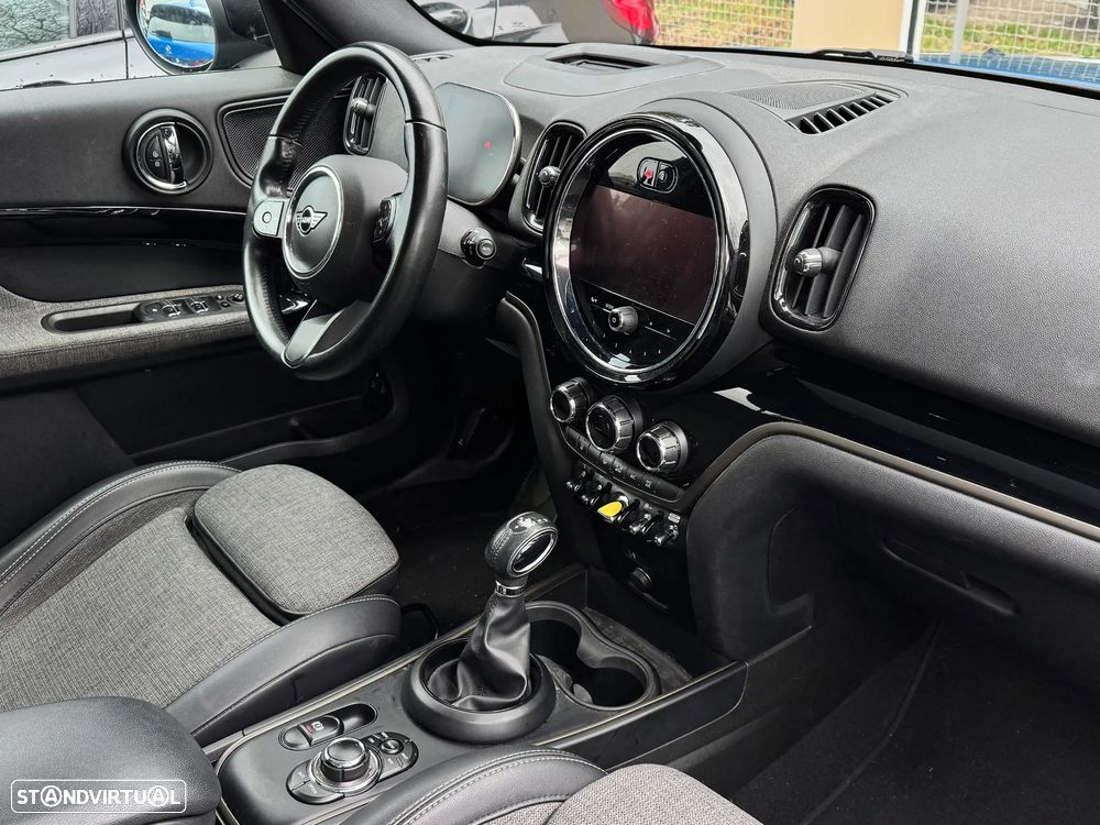 MINI Countryman Cooper SE ALL4 Auto - 11