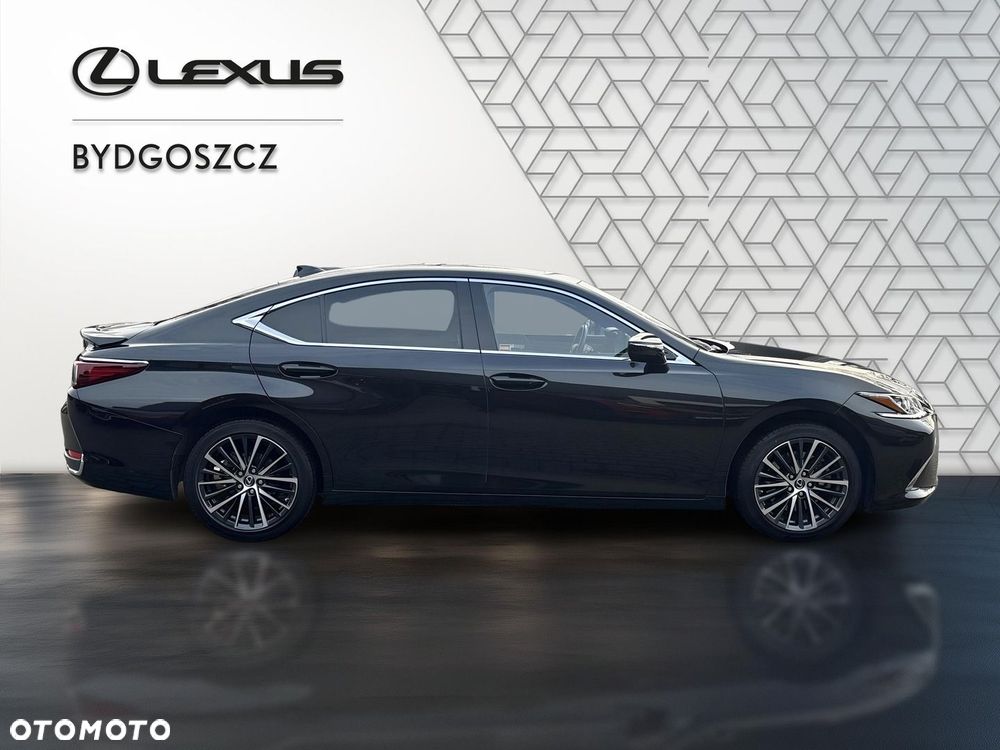 Lexus ES 300h Business Edition - 8