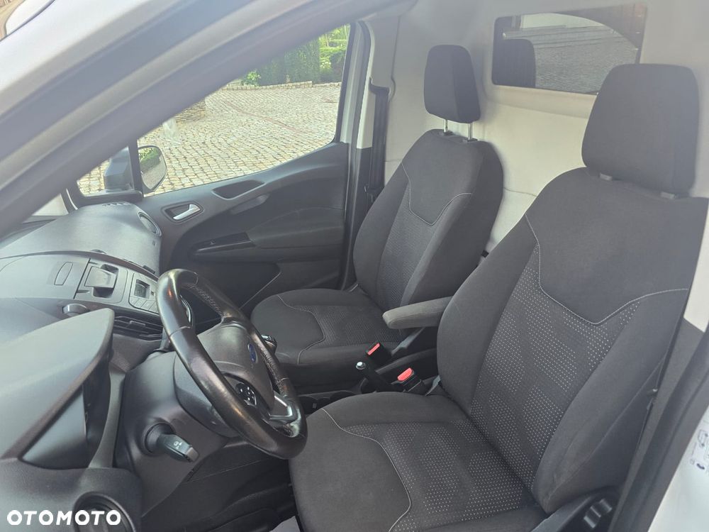 Ford TRANSIT COURIER - 20