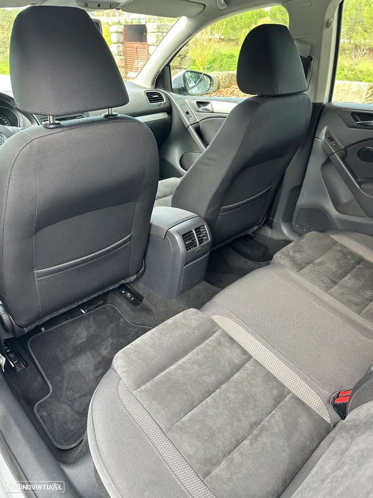 VW Golf 2.0 TDi BlueMotion Edition - 26