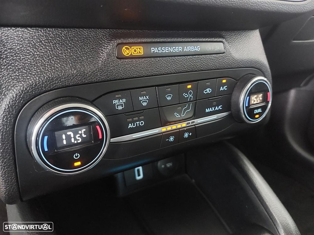 Ford Focus 1.5 TDCi EcoBlue Business - 22