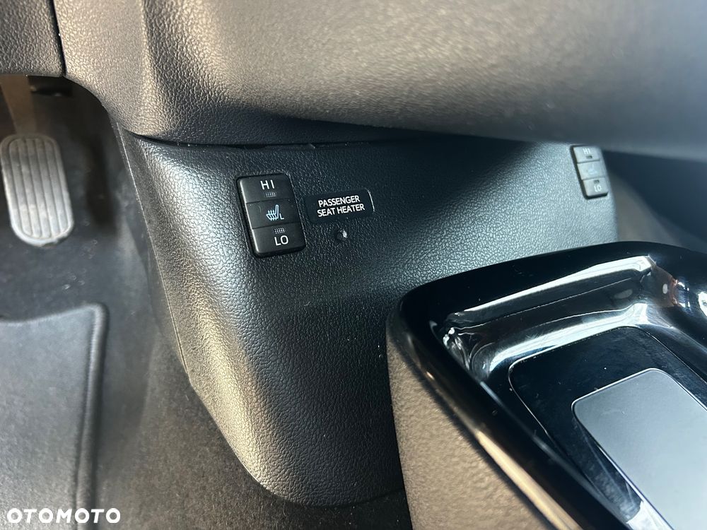 Toyota Prius Hybrid - 27