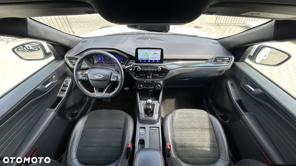 Ford Kuga 1.5 EcoBoost FWD ST-Line - 9