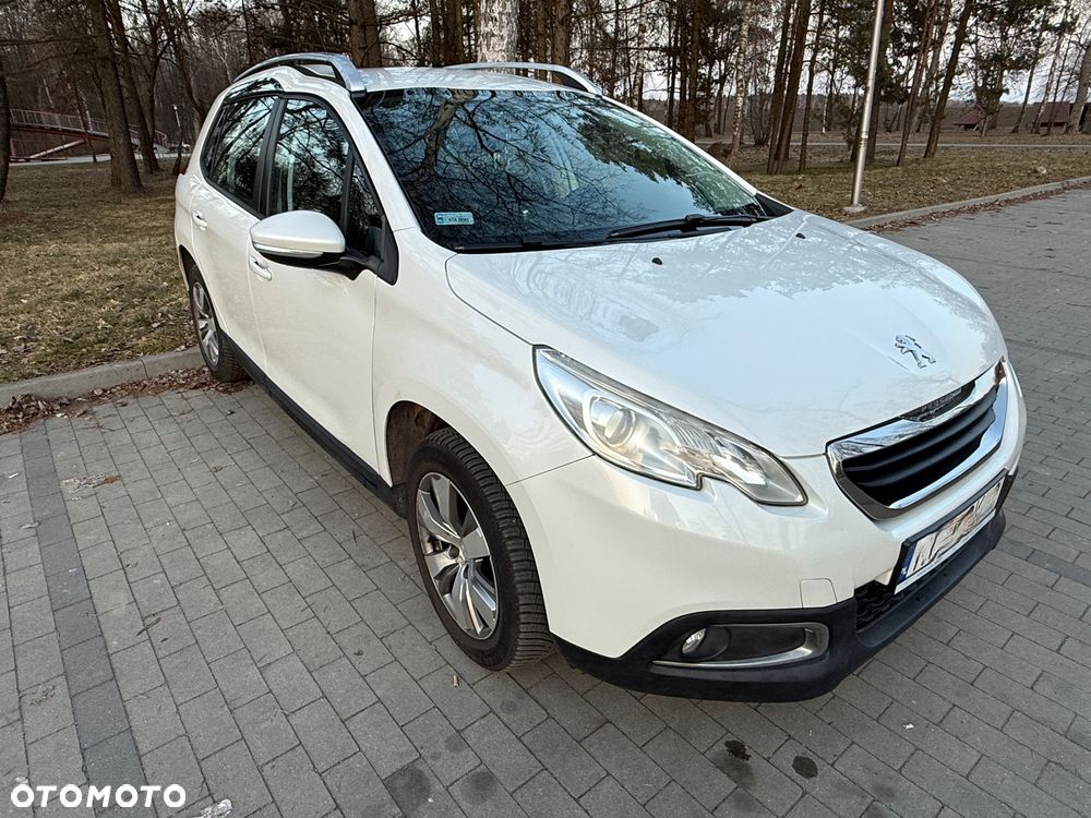 Peugeot 2008 1.2 Pure Tech Active EU6 - 1