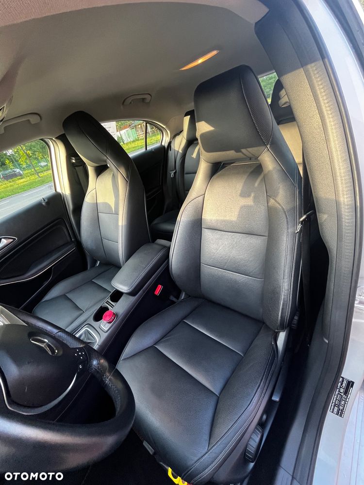 Mercedes-Benz Klasa A 180 (BlueEFFICIENCY) - 16