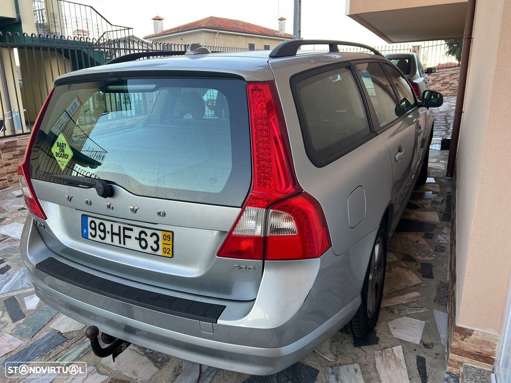 Volvo V70 2.0 D Momentum - 8